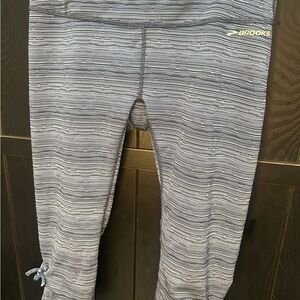 Brooks woman’s blue Leggings